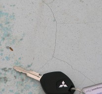 Cracks on marblesheen